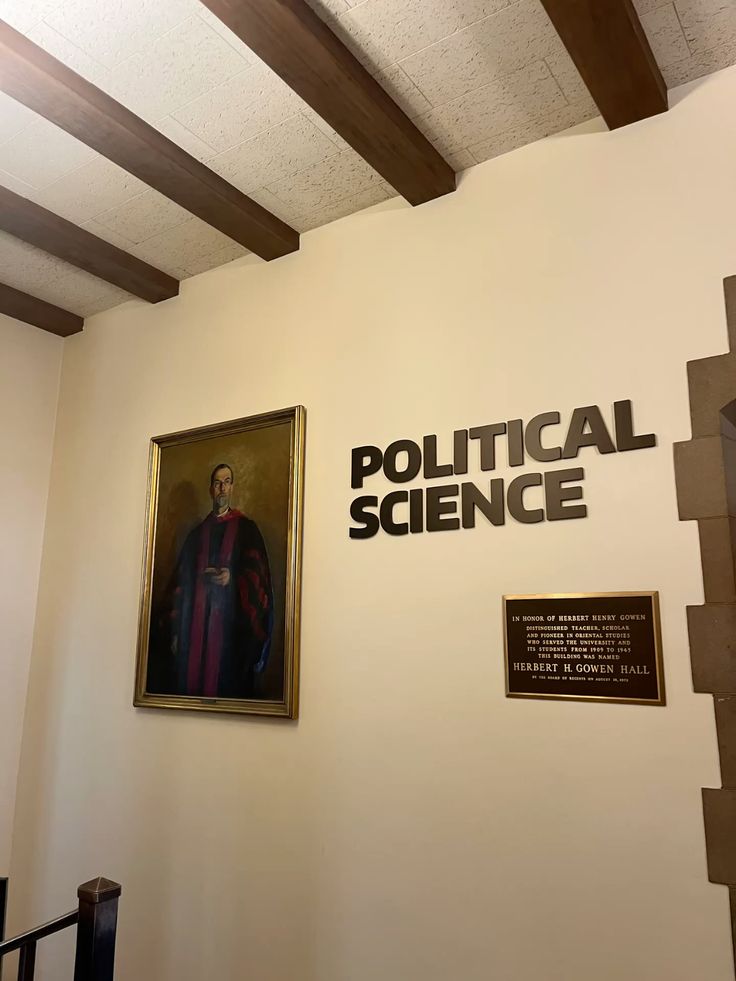 تحصیل در رشته علوم سیاسی و روابط بین الملل در دانشگاه های ترکیه